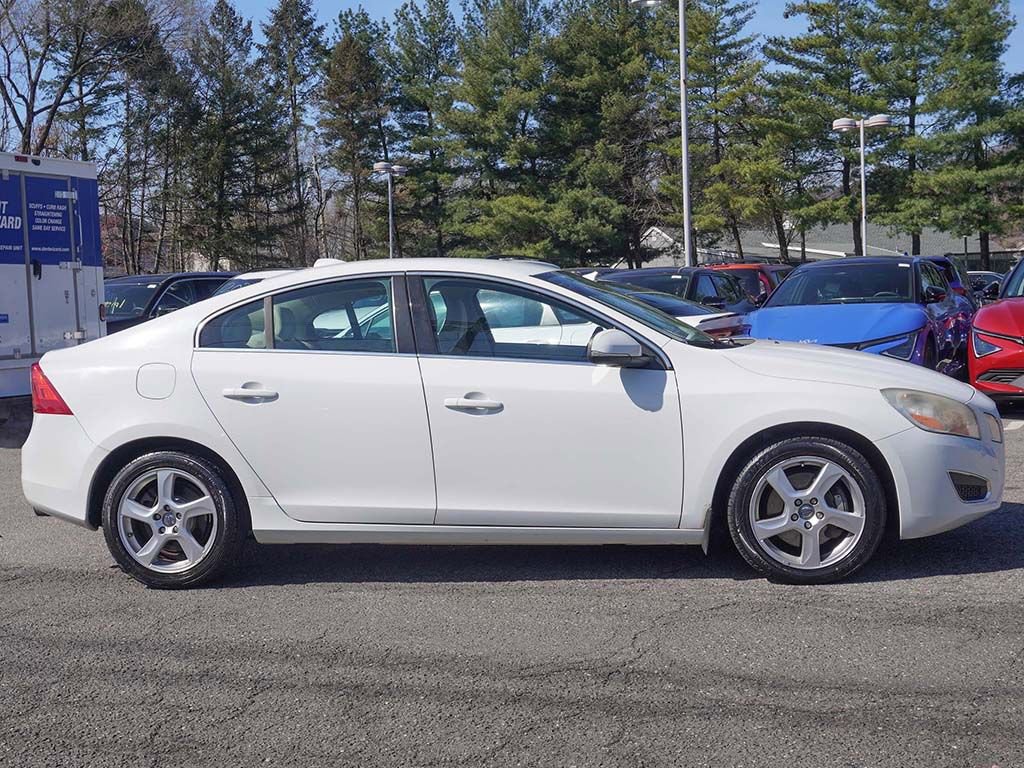 Used 2012 Volvo S60 T5 image 13