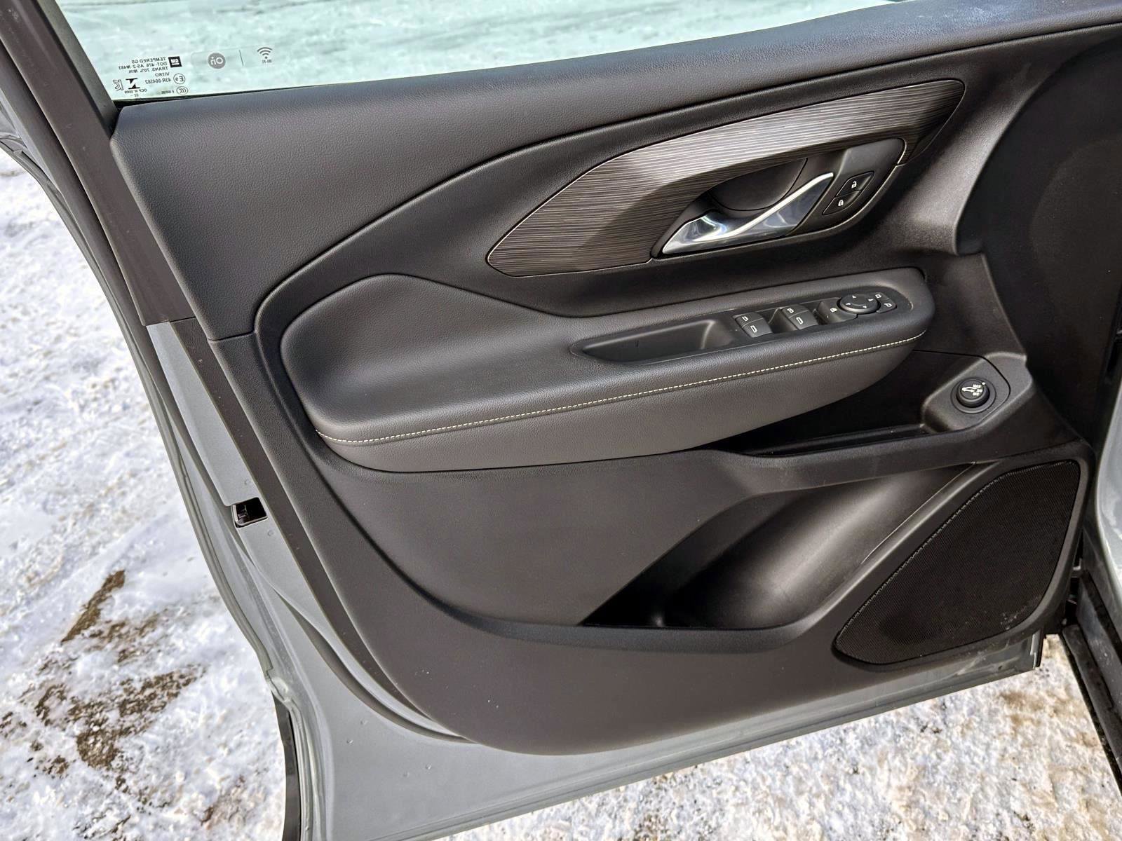 Certified 2023 GMC Terrain SLE w/ Driver Convenience Package image 15