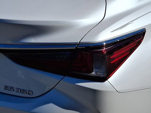 Used 2024 Lexus ES 350 image 12