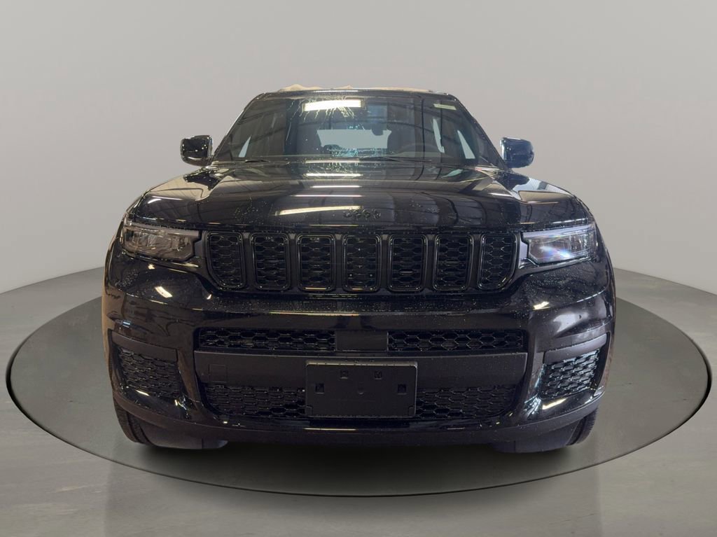 New 2025 Jeep Grand Cherokee L Altitude image 2