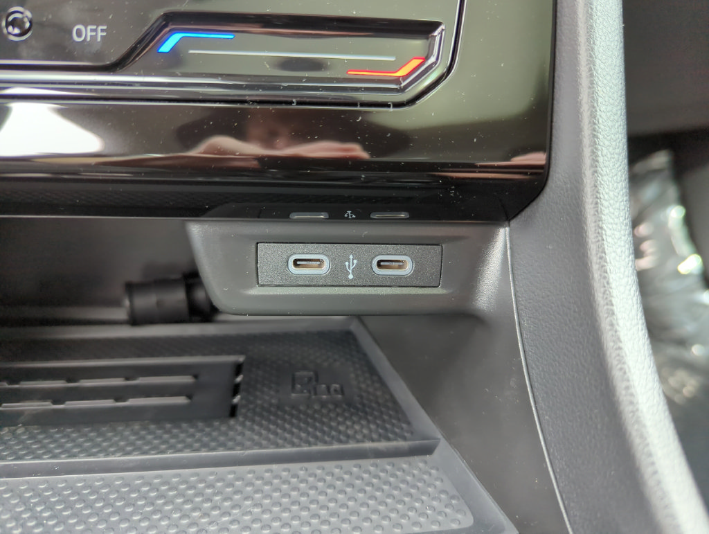 New 2026 Volkswagen Jetta SE FWD image 31