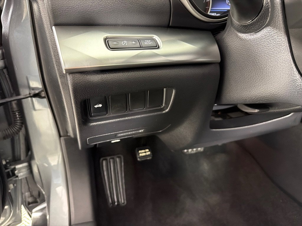 Used 2020 Nissan Maxima 3.5 SV w/ Floor Mat Group image 11