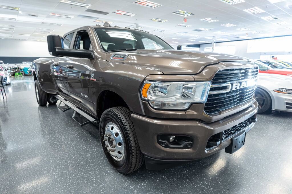 Used 2021 RAM 3500 Big Horn w/ Level 1 Equipment Group AWD/4WD image 3