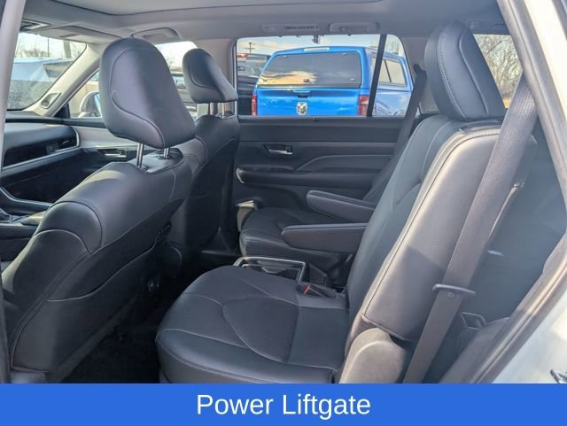 Used 2024 Toyota Grand Highlander Platinum image 10