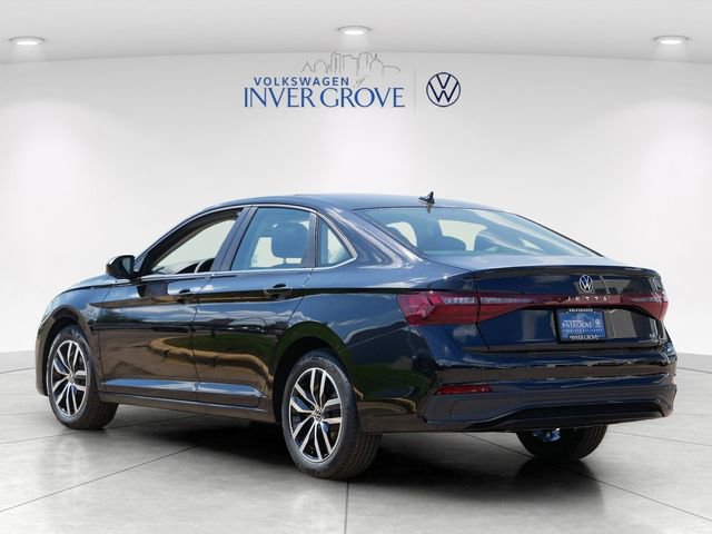 New 2025 Volkswagen Jetta SE FWD image 3