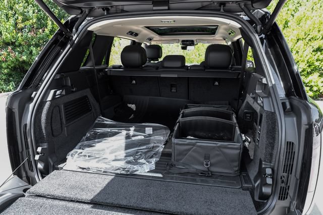New 2027 Land Rover Range Rover Long Wheelbase SE AWD/4WD image 56