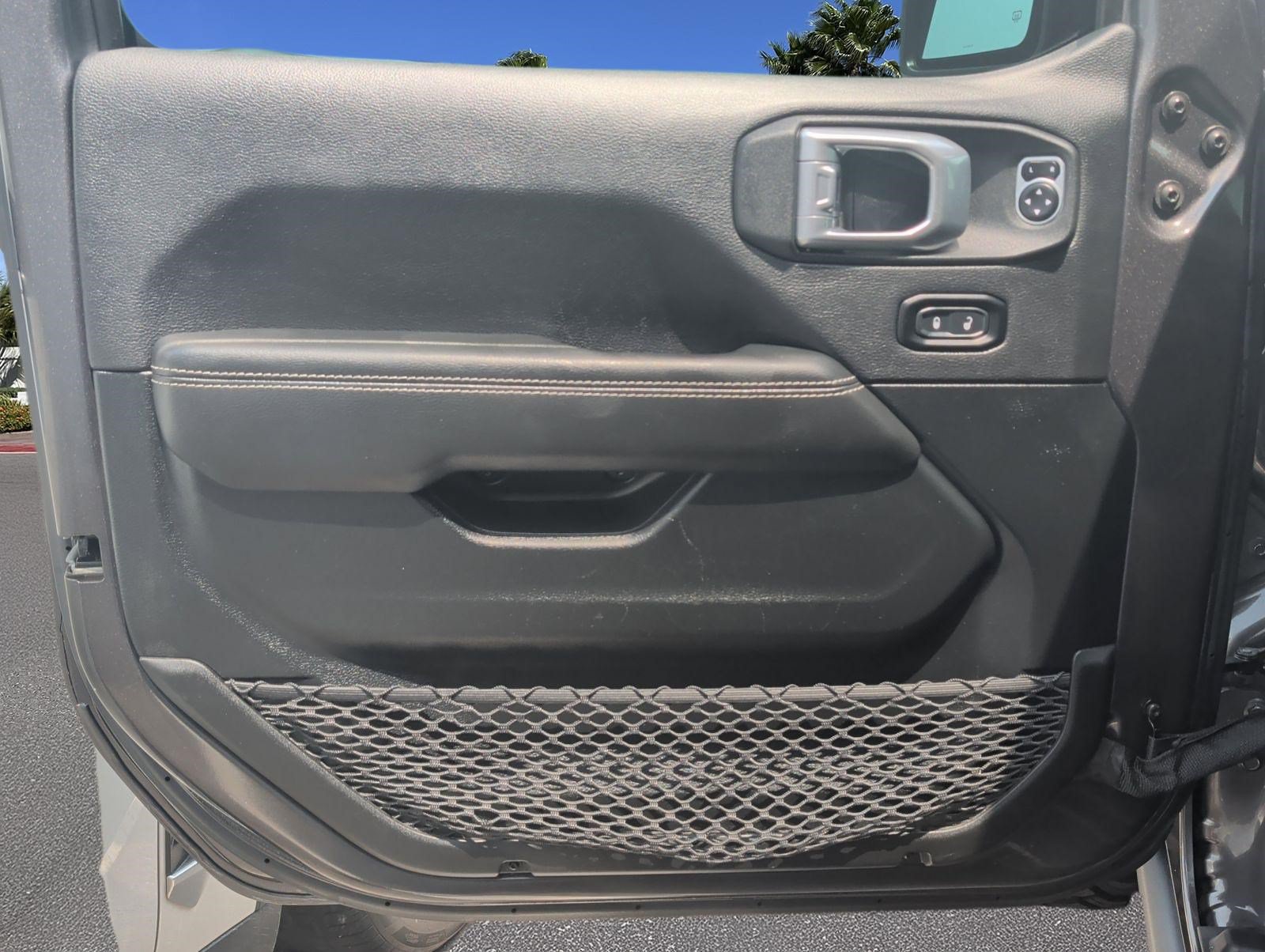 Used 2021 Jeep Gladiator Rubicon AWD/4WD image 8