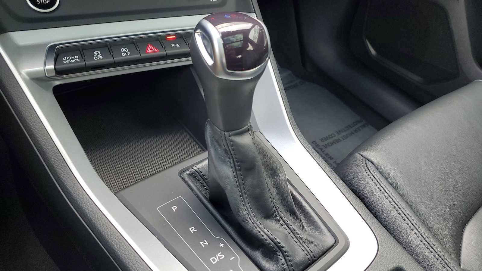 Certified 2023 Audi Q3 2.0T Premium w/ Convenience Package AWD/4WD image 30
