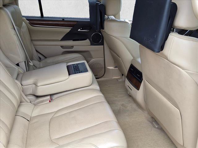 Used 2018 Lexus LX 570 4WD w/ Luxury Package image 20