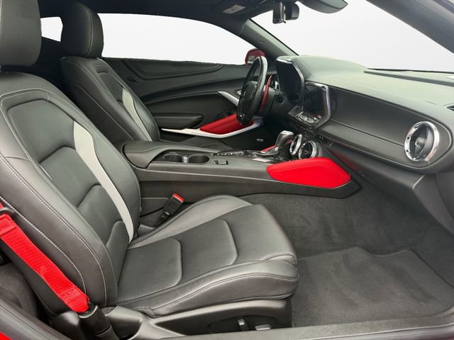 Used 2022 Chevrolet Camaro LT w/ RS Package image 15