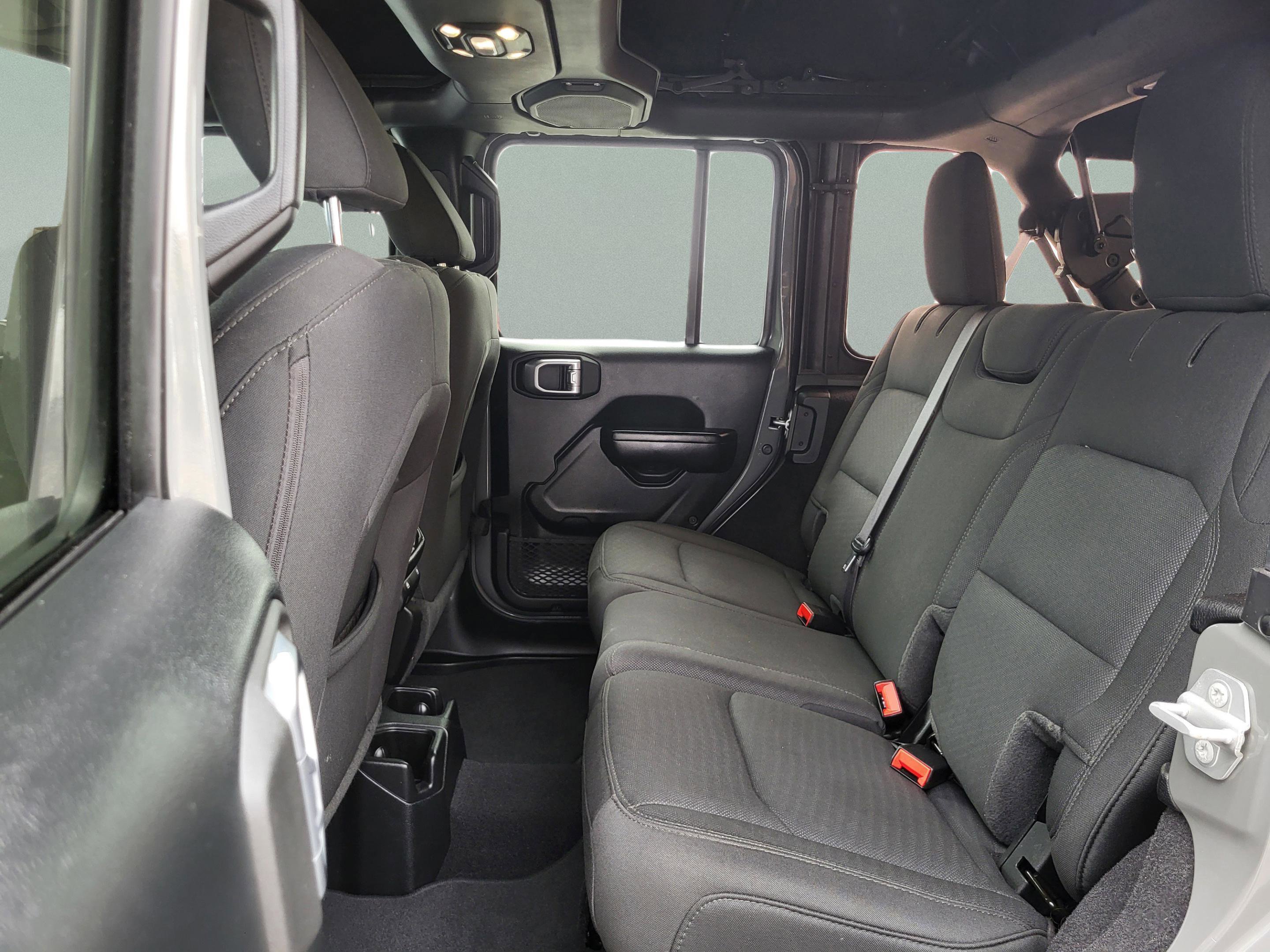 Used 2021 Jeep Wrangler Unlimited Sport image 29