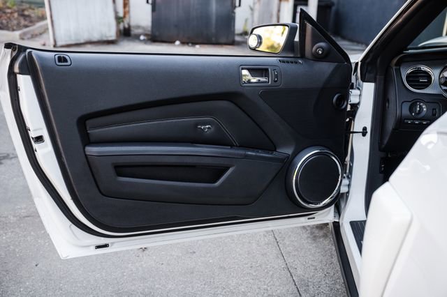 Used 2010 Ford Mustang GT Premium image 58