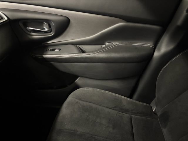 Used 2022 Nissan Murano S image 19