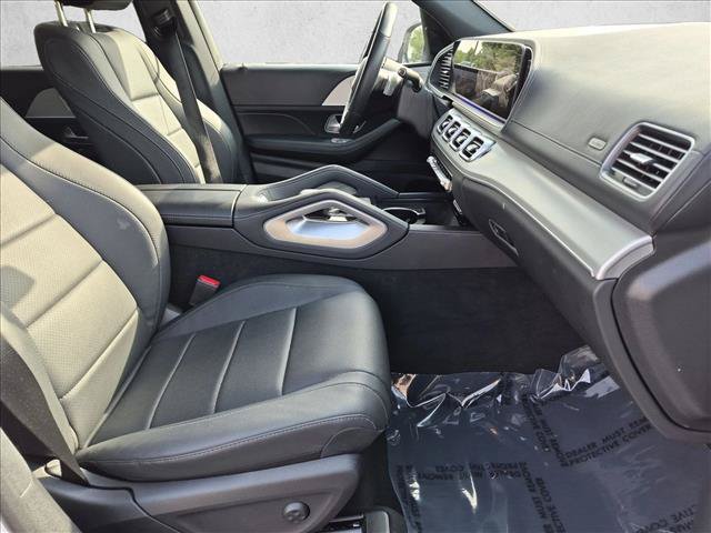 Used 2025 Mercedes-Benz GLS 450 4MATIC image 23