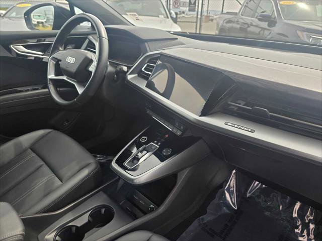 Used 2024 Audi Q4 e-tron Premium Plus w/ Premium Plus image 13