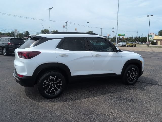 Used 2023 Chevrolet TrailBlazer ACTIV w/ Convenience Package FWD image 9