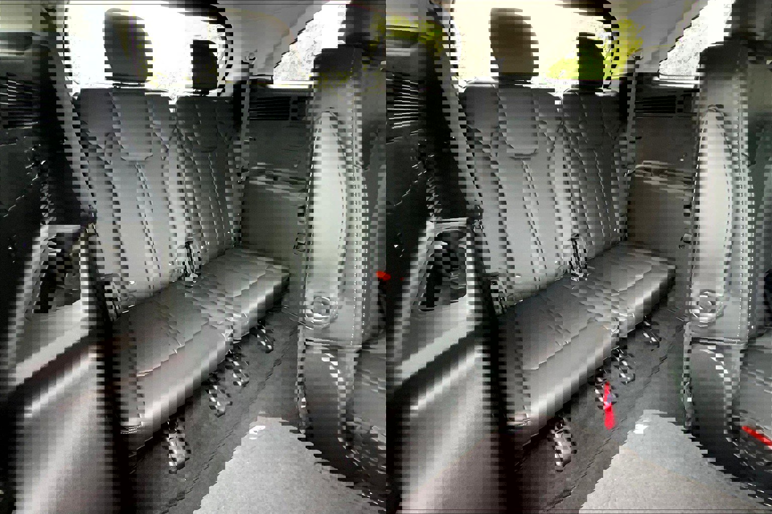 Used 2024 Kia Sorento SX image 30