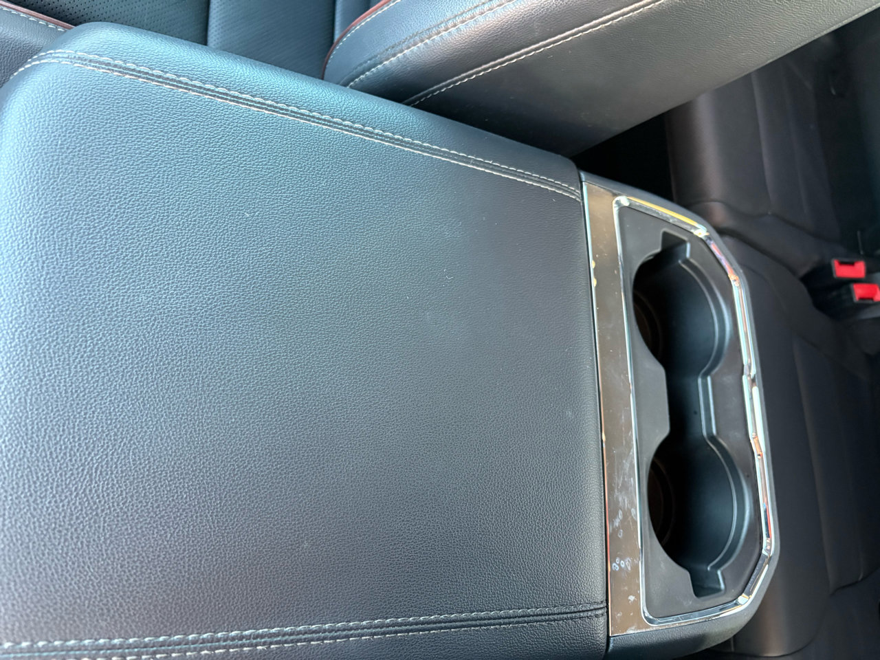 Used 2023 Ford F350 Lariat image 32