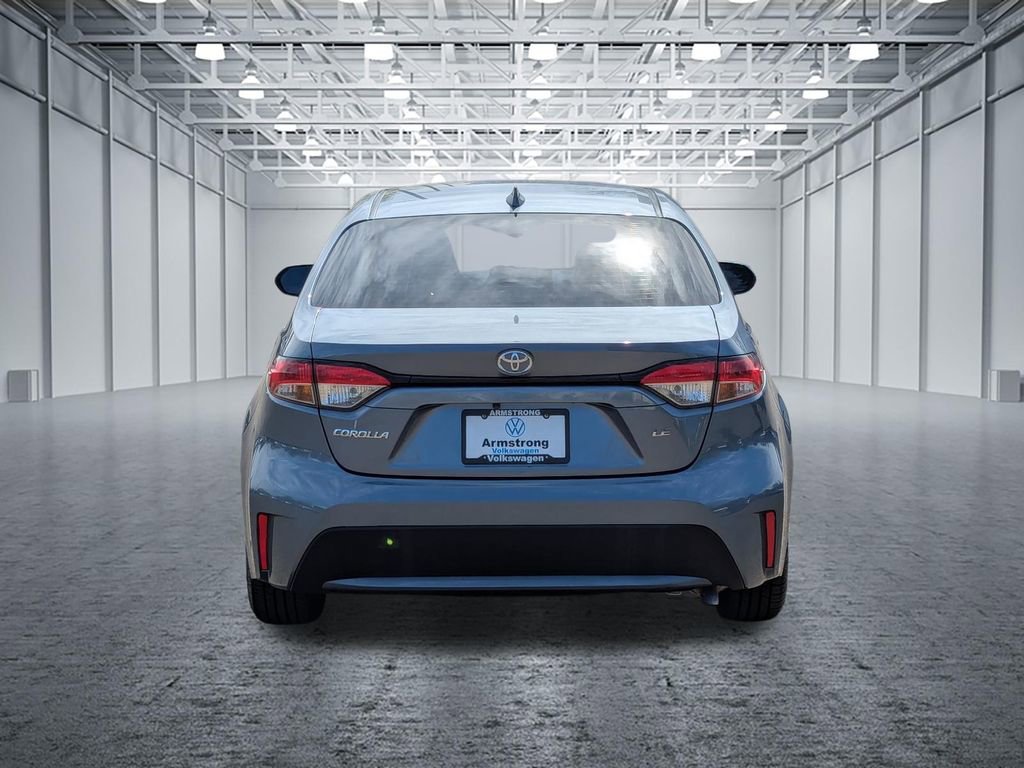 Used 2020 Toyota Corolla LE FWD image 4