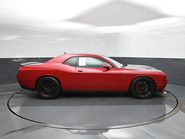 Used 2016 Dodge Challenger SRT Hellcat RWD image 11