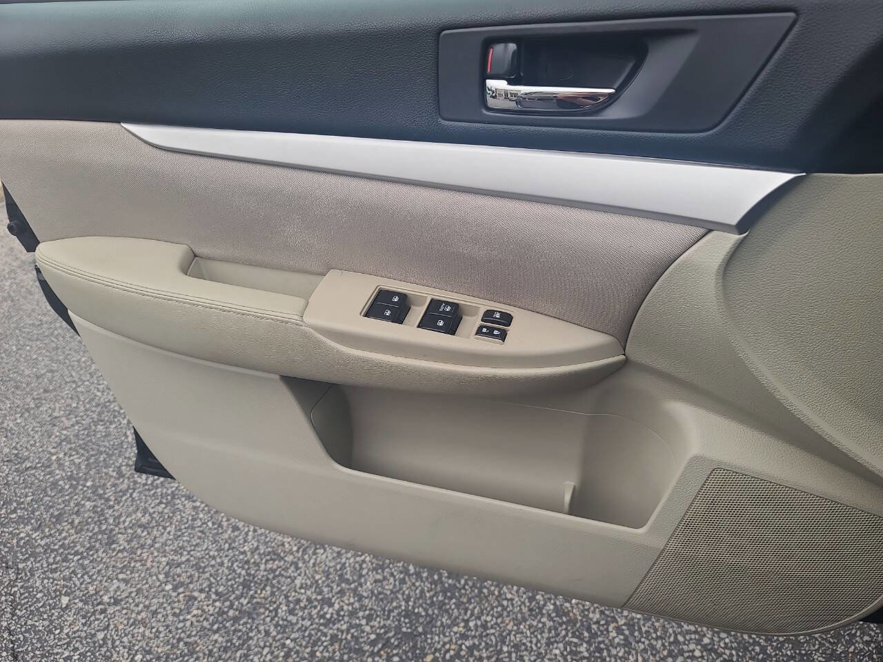 Used 2013 Subaru Outback 2.5i Premium image 24