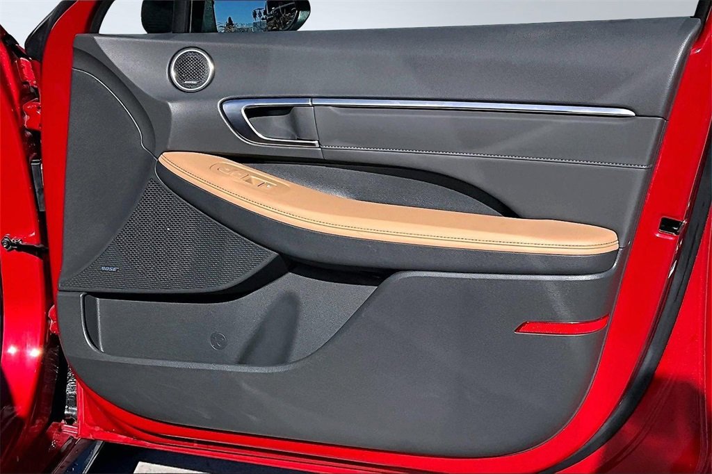 Used 2022 Hyundai Sonata Limited w/ Cargo Package image 14