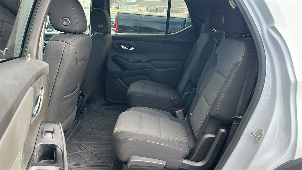 Certified 2023 Chevrolet Traverse LT w/ Midnight/Sport Edition image 28