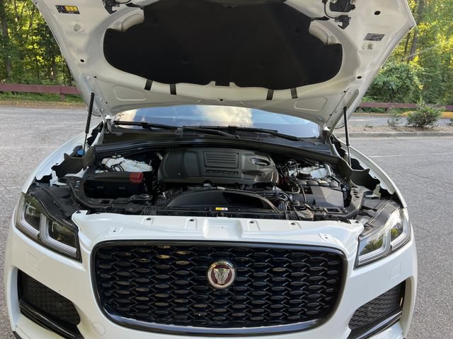 Used 2022 Jaguar F-PACE S AWD/4WD image 7