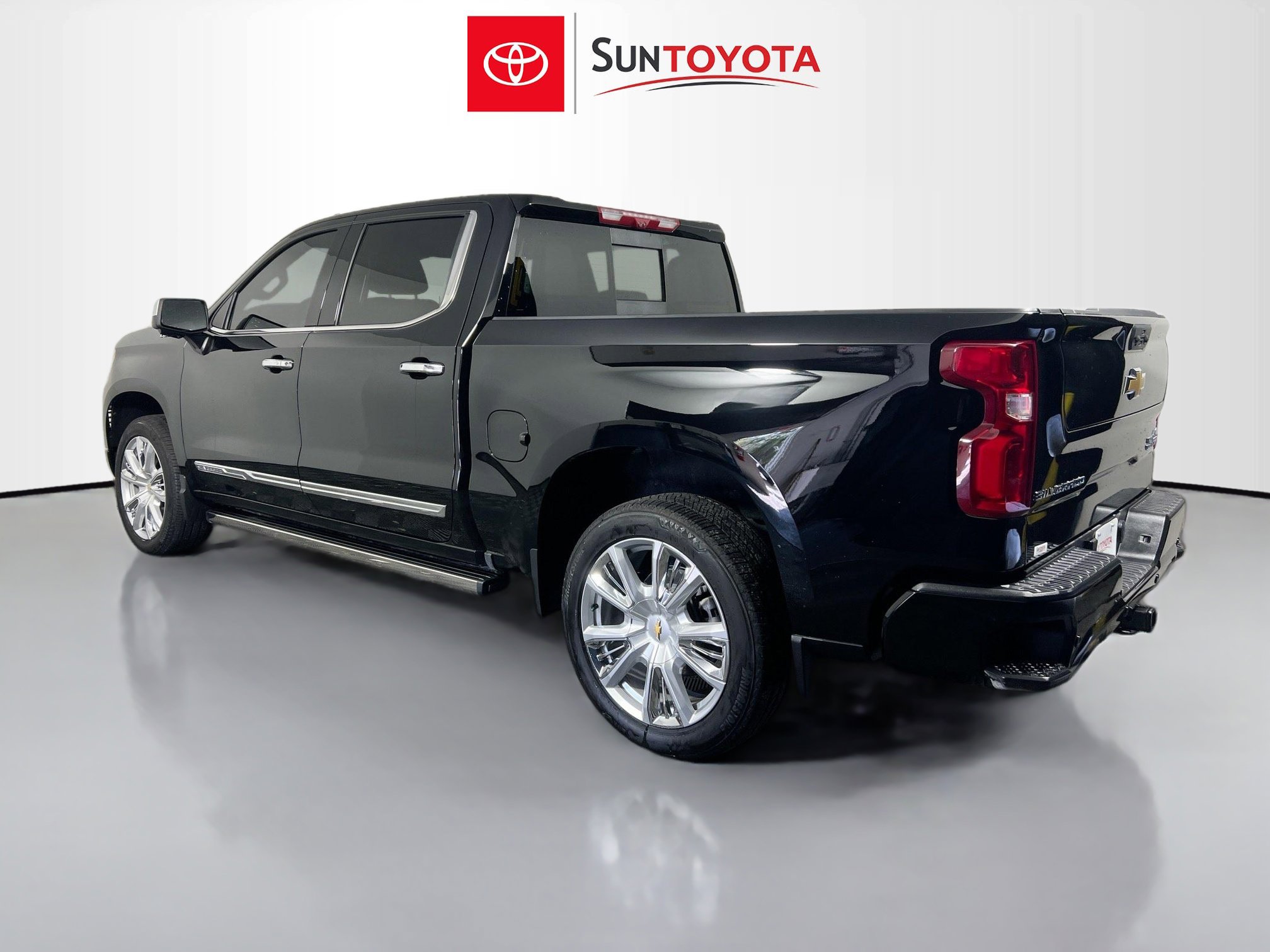 Used 2026 Chevrolet Silverado 1500 High Country image 6