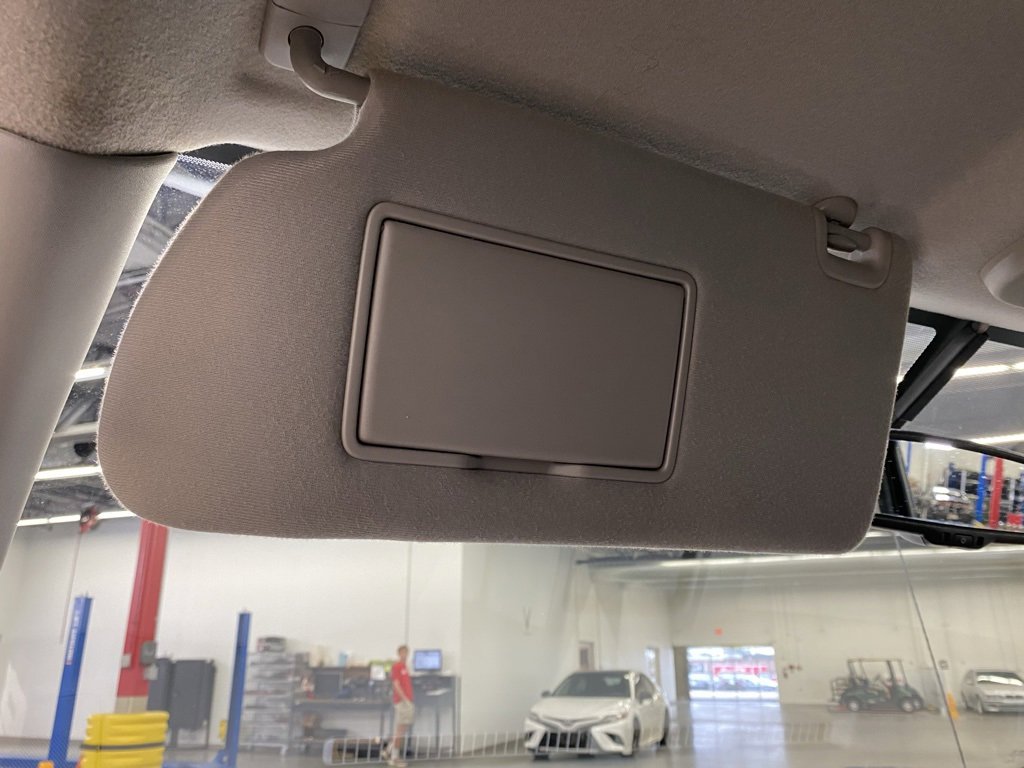 Used 2020 Nissan Frontier SV image 37