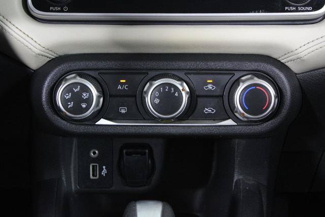 Certified 2020 Nissan Versa SV FWD image 19