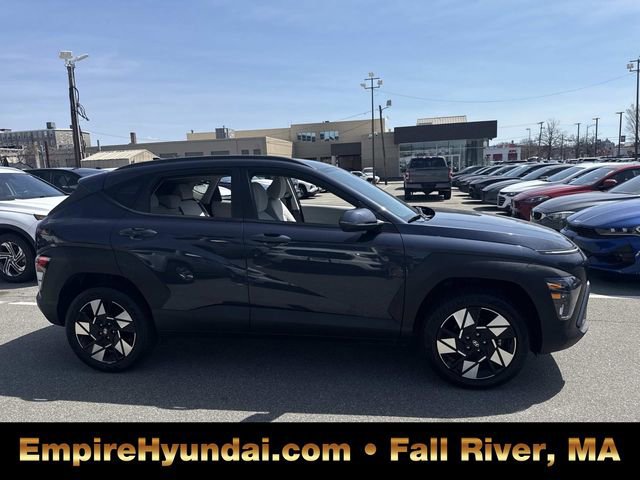 Used 2024 Hyundai Kona SEL image 3