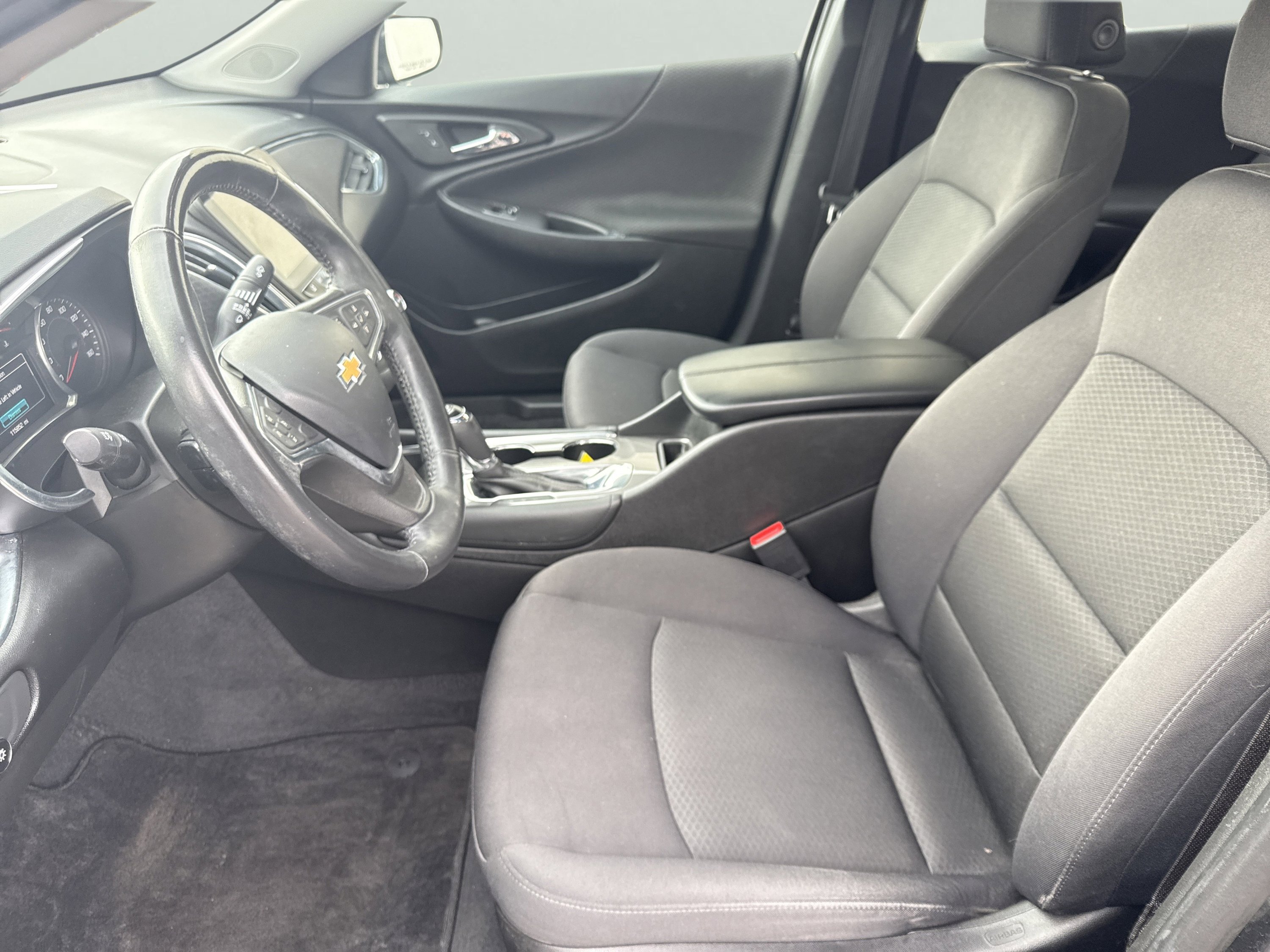 Used 2017 Chevrolet Malibu LT image 15