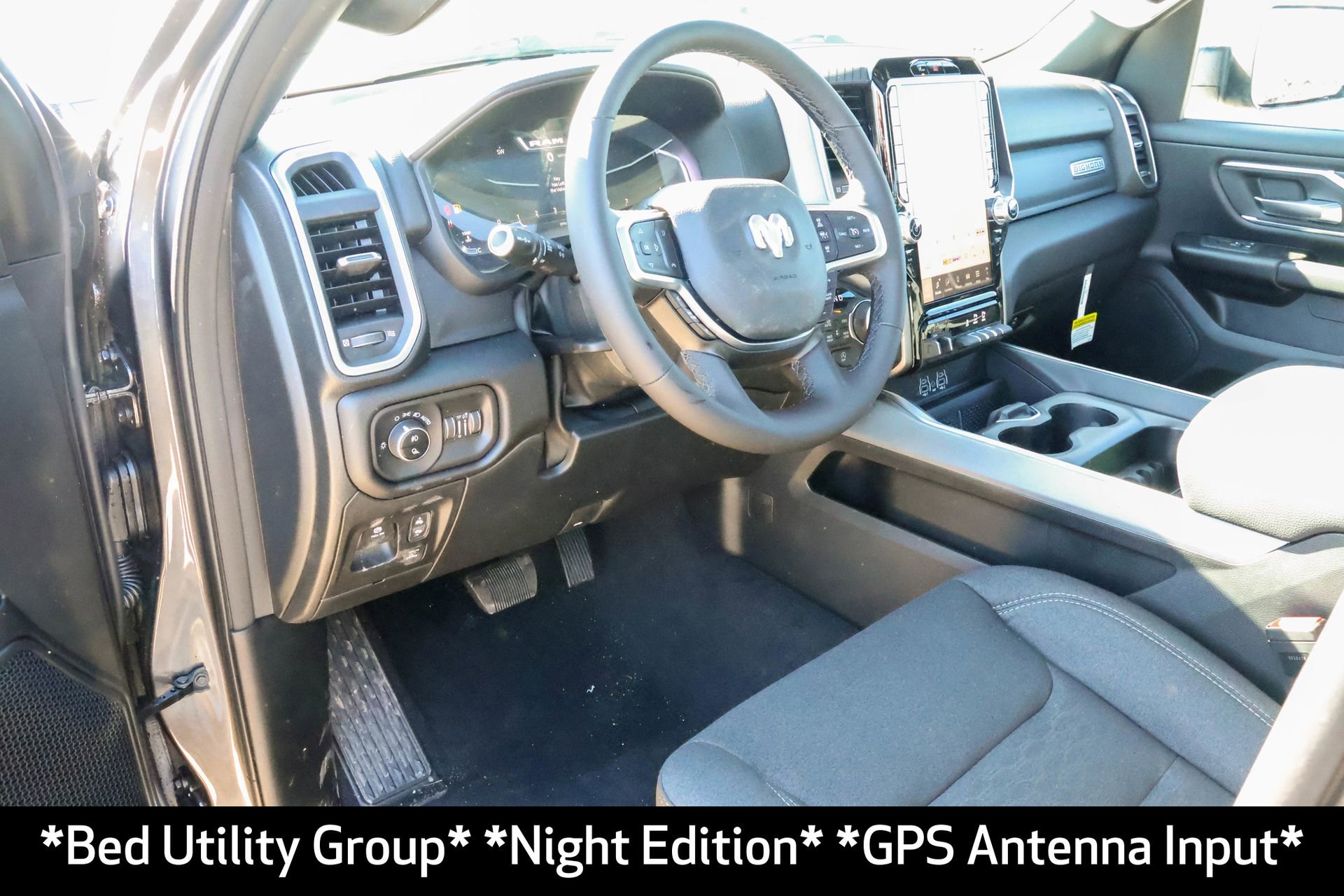 New 2026 RAM 1500 4x4 Crew Cab image 4