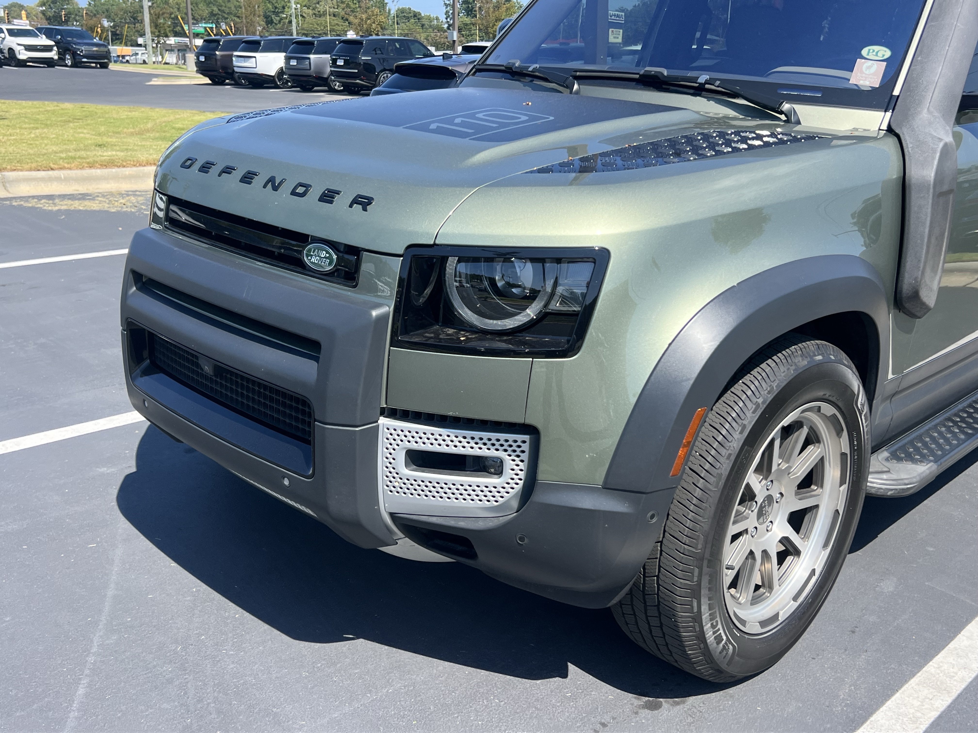 Used 2022 Land Rover Defender 110 SE AWD/4WD image 31