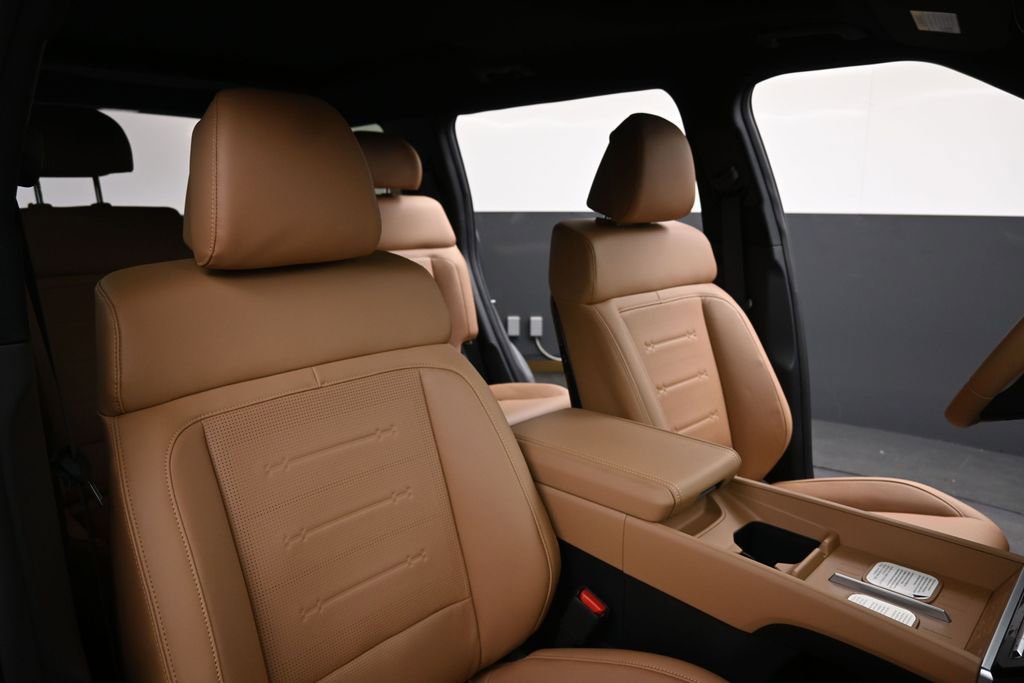 New 2026 Hyundai Santa Fe Limited AWD/4WD image 13