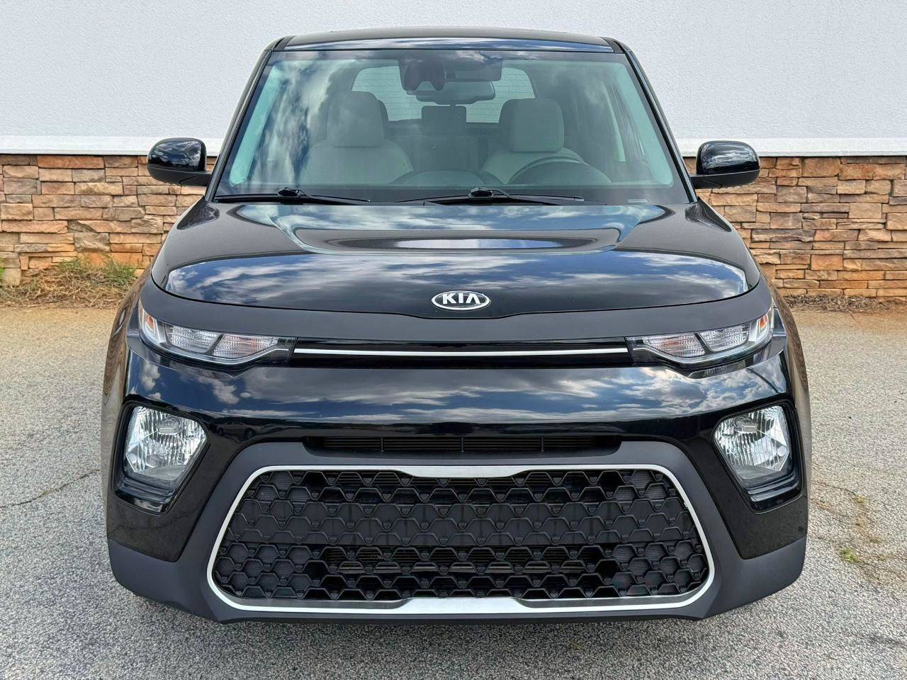 Used 2021 Kia Soul EX FWD image 3