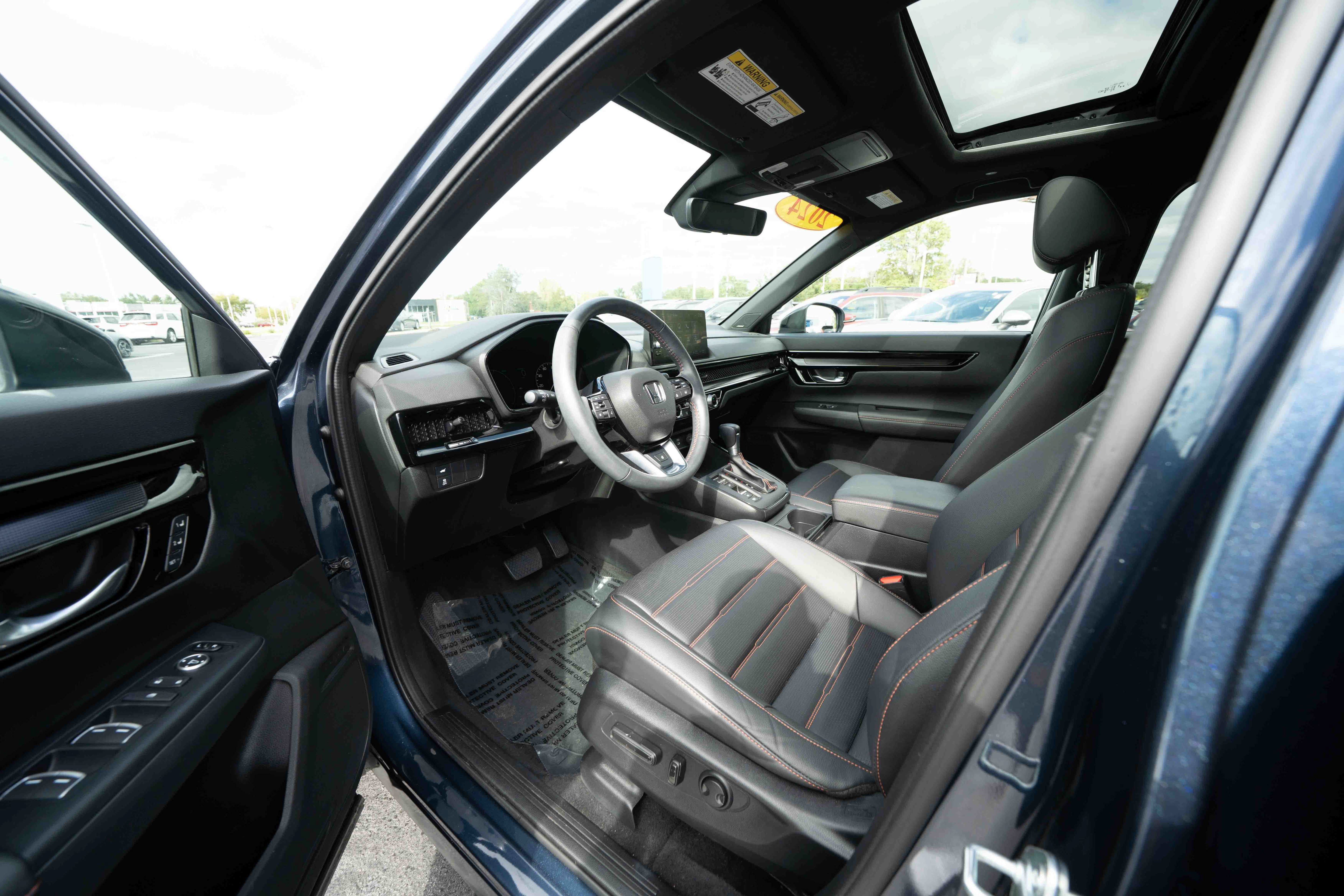 Used 2024 Honda CR-V Sport Touring image 8