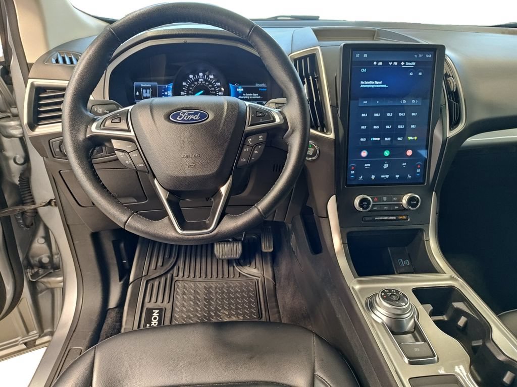 Used 2024 Ford Edge SEL AWD/4WD image 10