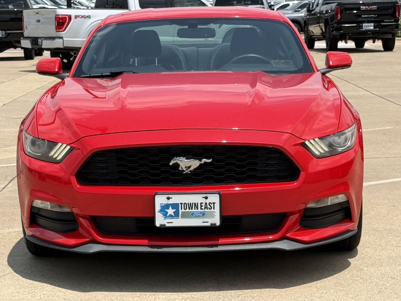 Certified 2017 Ford Mustang Coupe RWD image 8