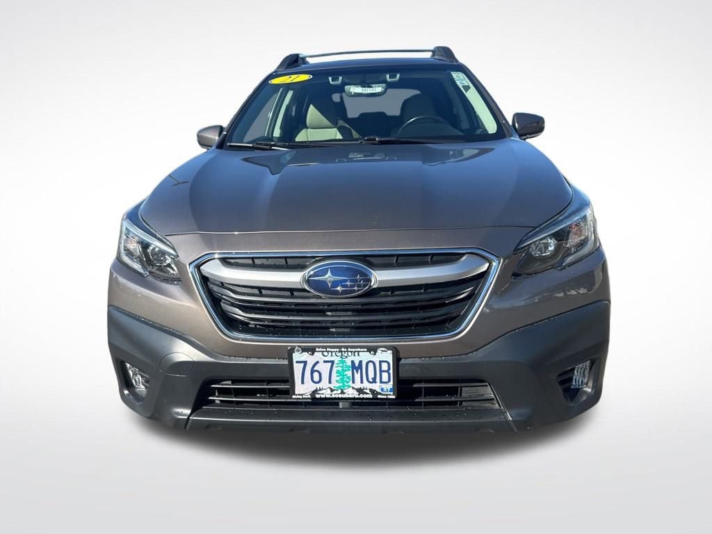 Used 2021 Subaru Outback Premium image 2