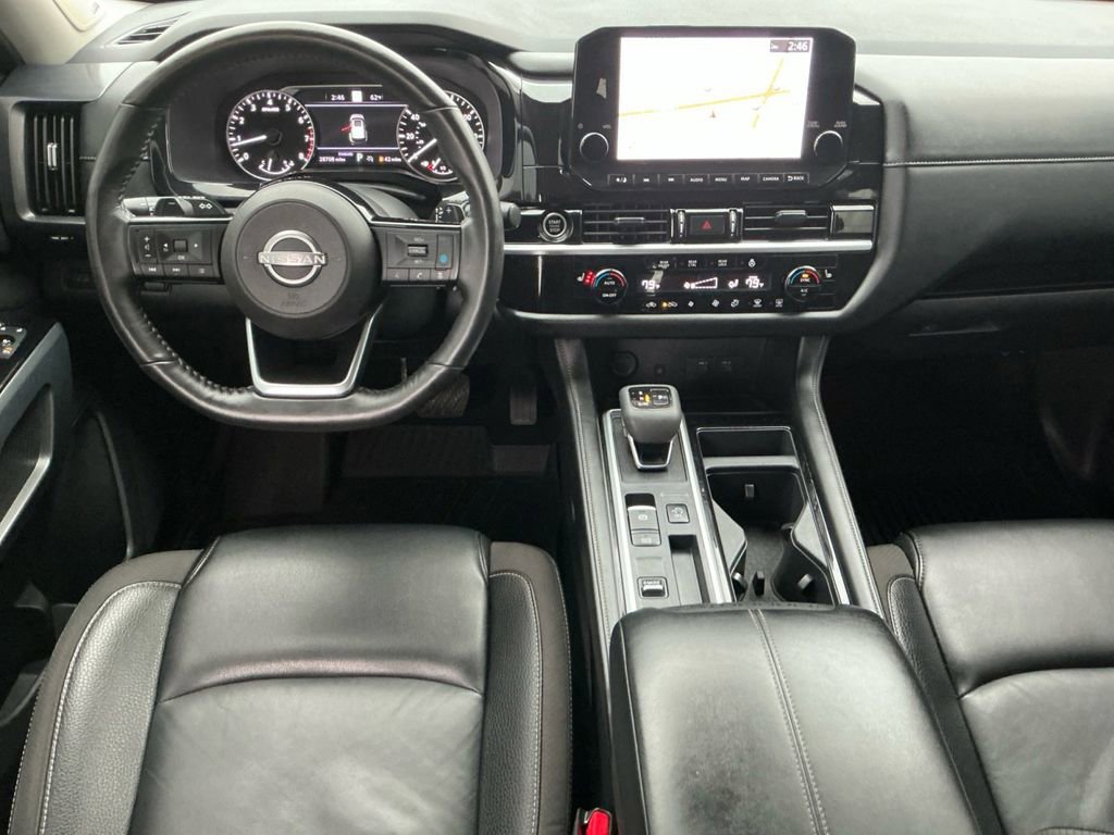 Used 2024 Nissan Pathfinder SL w/ SL Premium Package image 17