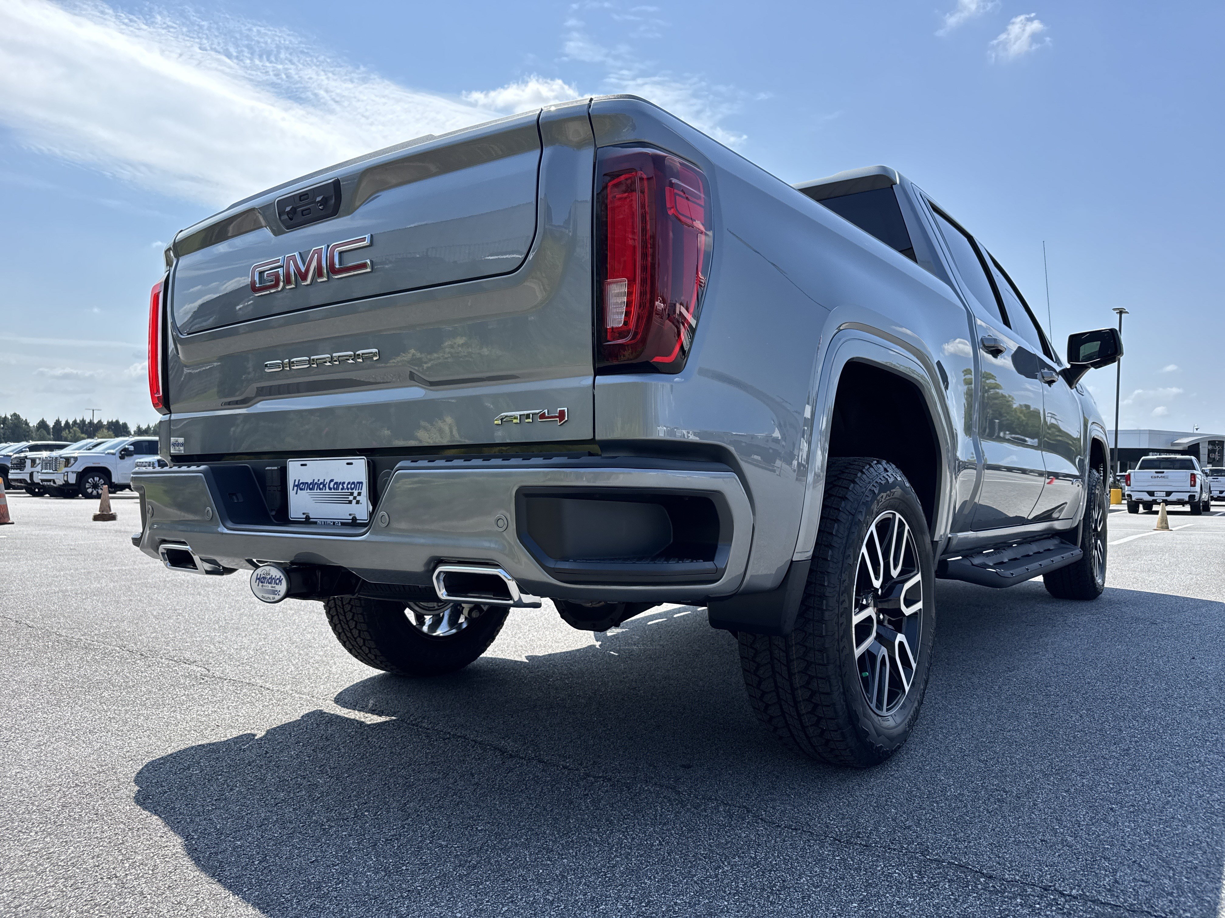 New 2026 GMC Sierra 1500 AT4 w/ AT4 Premium Package AWD/4WD image 10