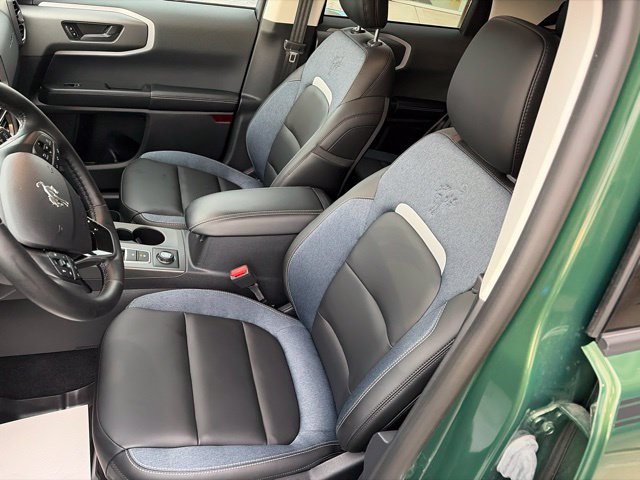 Used 2025 Ford Bronco Sport Outer Banks w/ Outer Banks Tech Package+ AWD/4WD image 8