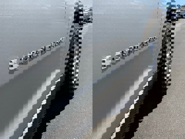 New 2025 Jeep Grand Cherokee Laredo image 9