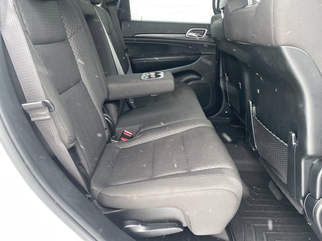 Used 2020 Jeep Grand Cherokee Laredo w/ 18" Wheel & 8.4" Radio Group image 13