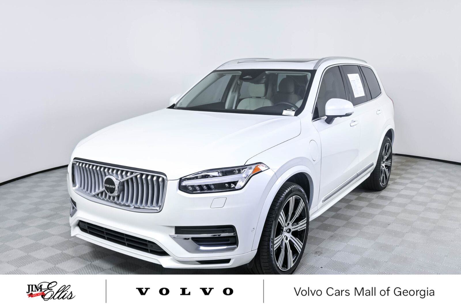 Used 2025 Volvo XC90 T8 Plus w/ Protection Package Premier