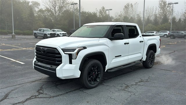 New 2026 Toyota Tundra SR5 image 3