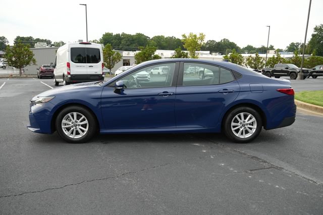 Used 2025 Toyota Camry LE FWD image 4
