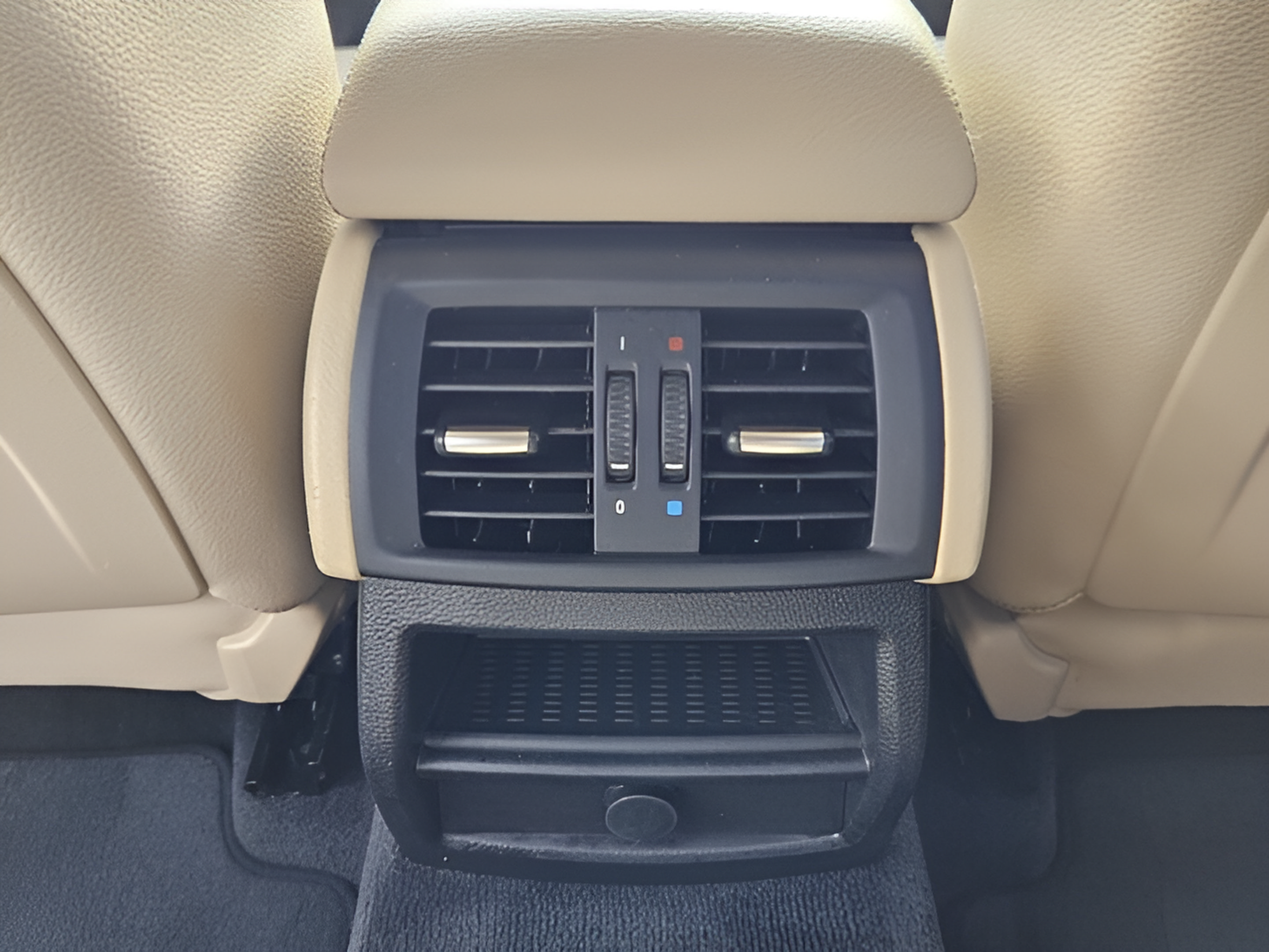 Used 2017 BMW X3 sDrive28i RWD image 8